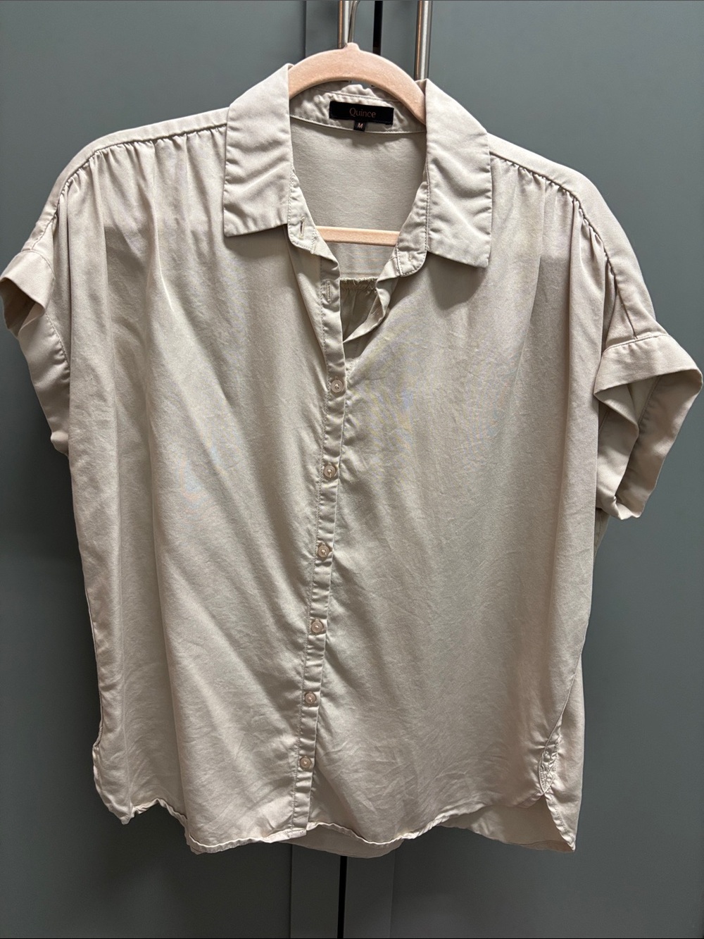 Quince Women's Short-Sleeve Button-Down Shirt in Light Beige